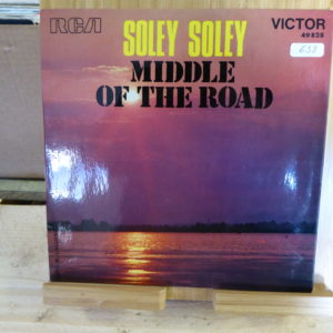 Soley Soley - Middle of the road