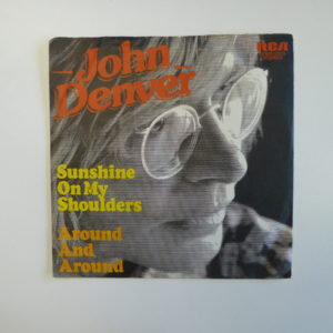 John Denver - Sunshine on my shoulders